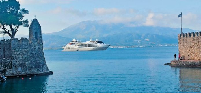 Οι κρουαζιέρες δίνουν νέα προοπτική για τη Ναύπακτο