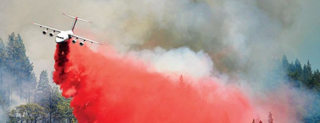 Στη φαρέτρα της Πολιτικής προστασίας το ειδικό επιβραδυντικό που καθυστερεί την εξάπλωση της φωτιάς