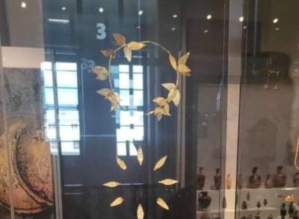 Χ.Παλούκης: Το χρυσό στεφάνι του Θυρρείου πρέπει να επιστρέψει στο μουσείο μας