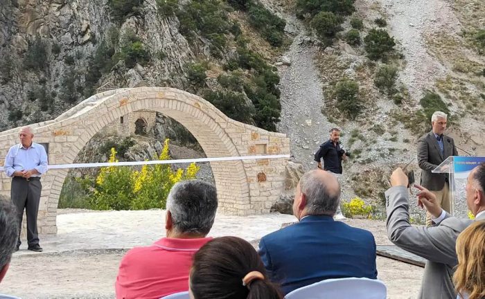 Αποκαλυπτήρια μικρογραφίας της ιστορικής Γέφυρας Κοράκου στην Κοιλάδα του Αχελώου