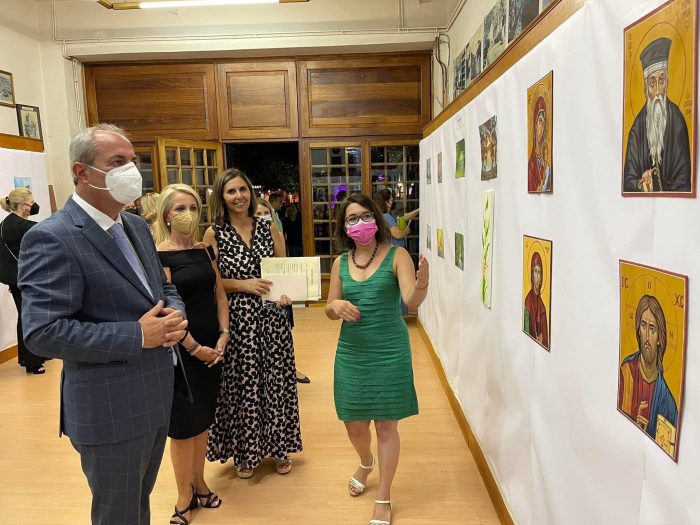 Θέρμο:Εγκαινιάστηκε η Έκθεση Ζωγραφικής & Αγιογραφίας της Αλεξίας Ελ. Γκλιάτη και Πηνελόπης Σίμου- Καραπιπέρη