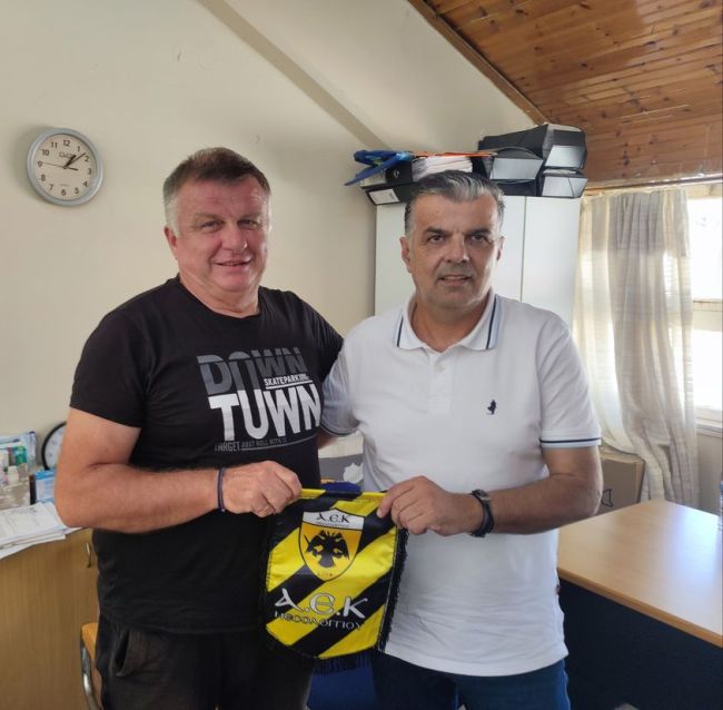 Ευχαριστίες της ΑΕΚ Μεσολογγίου στον Χρήστο Ζαρκαβέλη  για την παραχώρηση του βοηθητικού γηπέδου του ΔΑΚ Αγρινίου