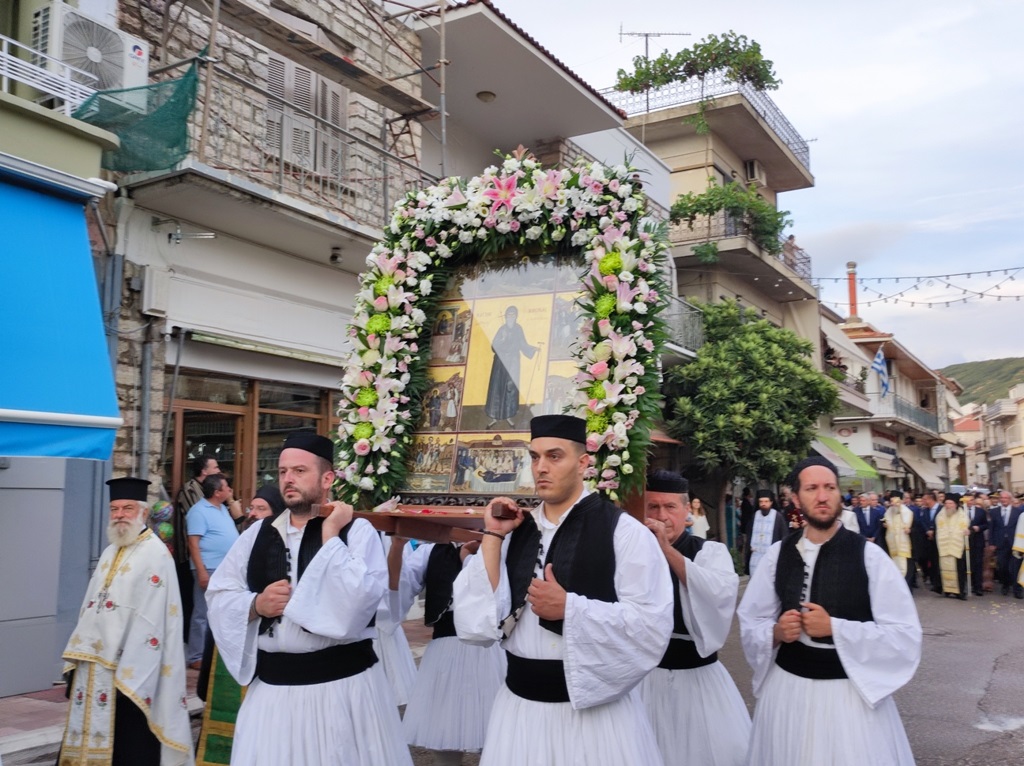 Με λαμπρότητα η Λιτανεία του Αγίου Κοσμά του Αιτωλού στο Θέρμο