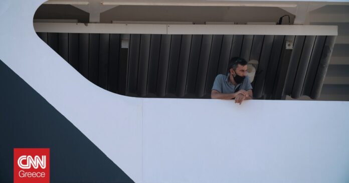 Συναγερμός για ύποπτο αντικείμενο σε πλοίο με προορισμό τα Ψαρά