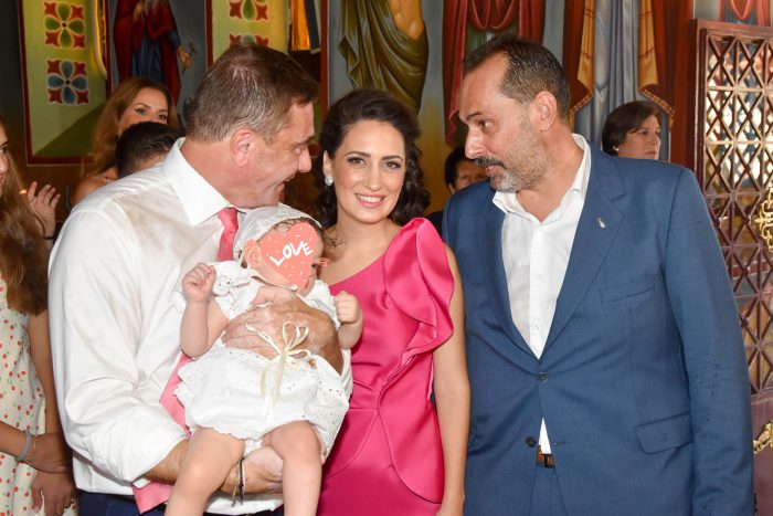 Πάντα άξιος νονέ!-το όνομα της νεοφώτιστης Δήμητρα!