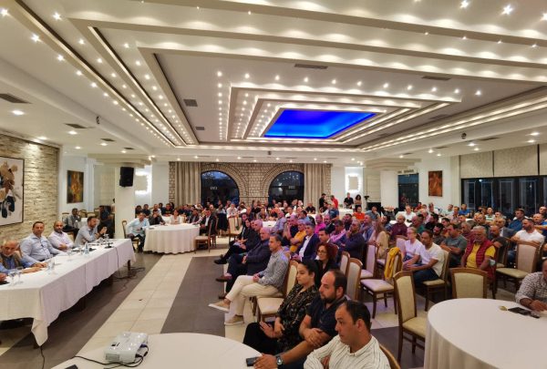 Εξαιρετική επιτυχία από άποψη συμμετοχής και χρησιμότητας για τον παραγωγικό ιστό του Δήμου Μεσολογγίου σημείωσε η ημερίδα για την ελιά στη Σταμνά