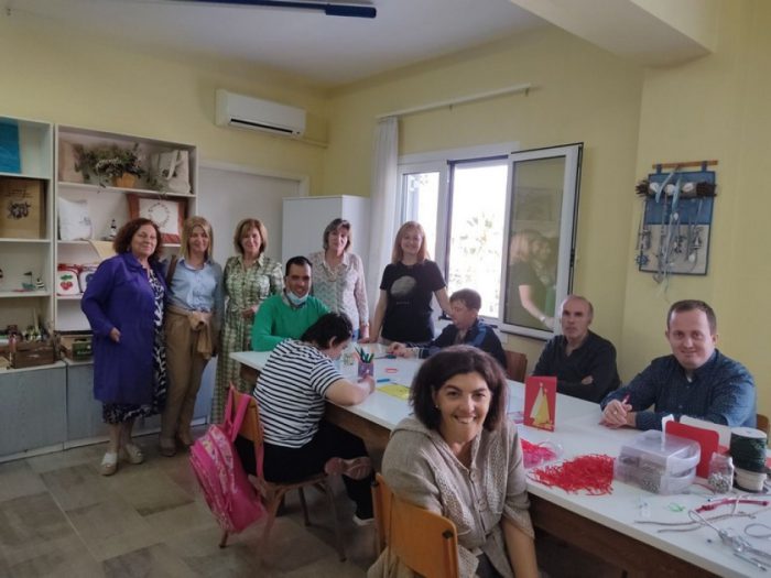 Το εργαστήρι “ΠΑΝΑΓΙΑ ΕΛΕΟΥΣΑ” επισκέφθηκαν η Μαρία Φιλιπποπούλου και η Όλγα Αλεξάκη