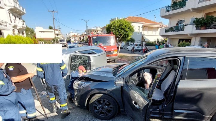 Μεσολόγγι: Τελαπάρισε ι.χ. μετά από σύγκρουση-Γυναίκα στο Νοσοκομείο (ΦΩΤΟ)