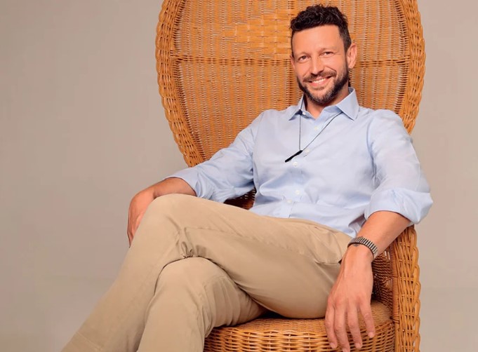 O Αγρινιώτης  Βαγγέλης Λυμπουρίδης γκουρού του μέλλοντος!