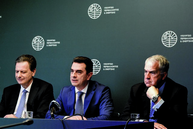 Ποια μέτρα εξοικονόμησης ενέργειας εξετάζονται για το Δημόσιο – Την Τετάρτη οι ανακοινώσεις