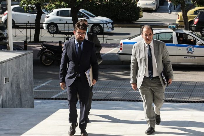 «Αρπακτικό» και στο κινητό του Σπίρτζη – Καταγγελία του ΣΥΡΙΖΑ στον Άρειο Πάγο