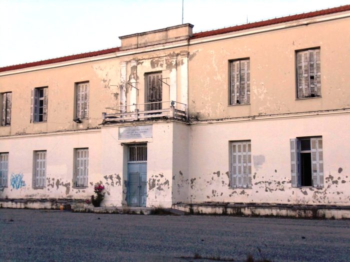 Κατσούλης σε Φαρμάκη: Καλές οι αισθητικές παρεμβάσεις στο κτίριο της Περιφέρειας…αλλά προέχει το κτίριο Κυριαζή