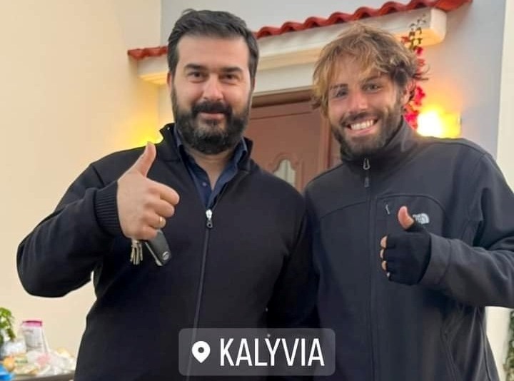 Από την Ιταλία με ποδήλατο και μέσω Καλυβίων… στην Ταϊλάνδη!