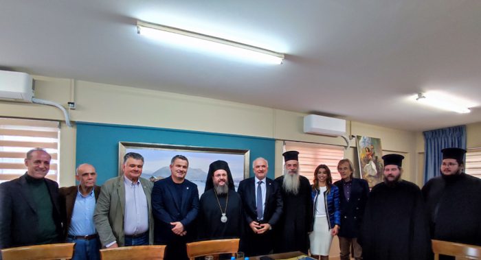 Στο Δήμαρχο Μεσολογγίου Κώστα ο Μητροπολίτης, Δαμασκηνός