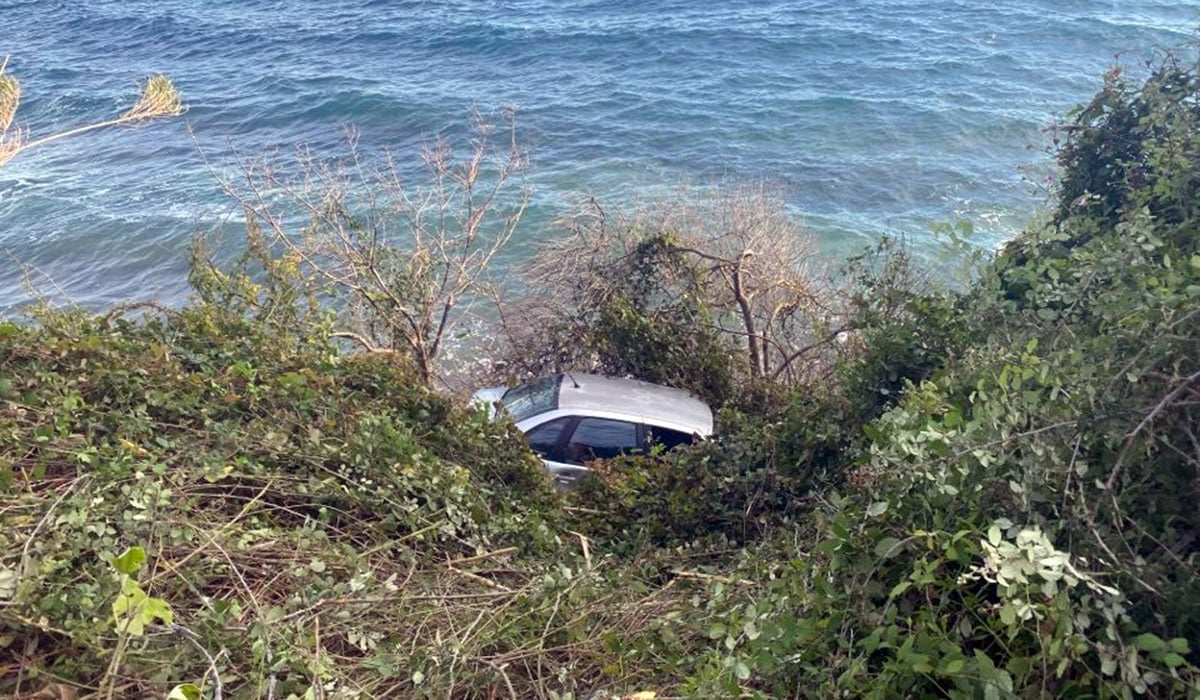 Κέρκυρα: Αυτοκίνητο έπεσε σε γκρεμό