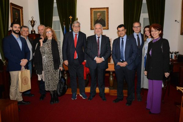 Παρουσιάστηκε στο Μεσολόγγι το βιβλίο του Γ. Κουκουδάκη “Η YΔΡΑ ΤΟΥ 1821 Ανταρτοπόλεμος στη Θάλασσα”