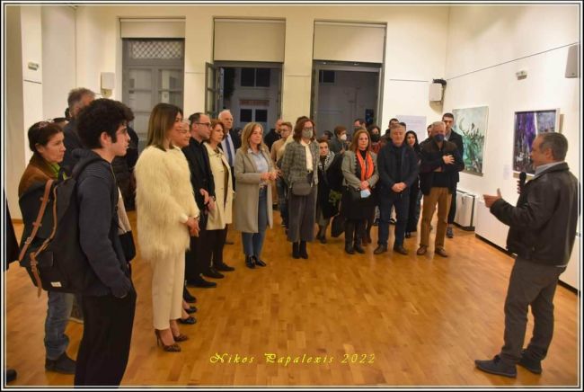 Πλήθος κόσμου στα εγκαίνια της εικαστικής έκθεσης της Ανωτάτης Σχολής Καλών Τεχνών στο Μεσολόγγι