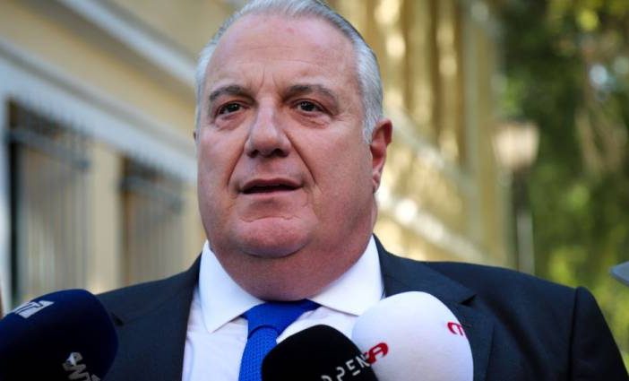 Την απατεώνισσα που έδρασε και στην Αιτωλοακαρνανία ανέλαβε ο  Σάκης Κεχαγιόγλου
