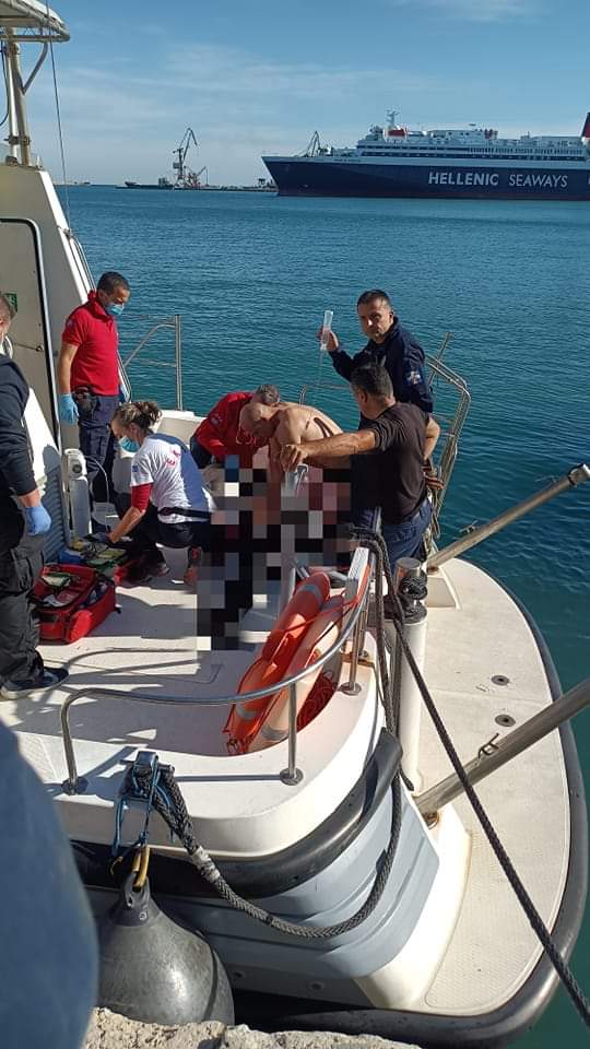 Ένας νεκρός από πτώση αεροσκάφους – Καρέ – καρέ οι έρευνες στη θάλασσα πολύ κοντά στο Κακό Όρος