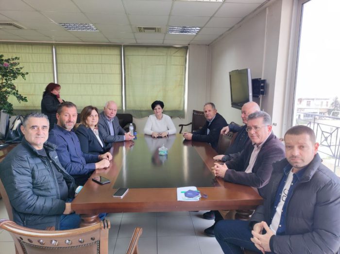 Σύσκεψη της Μ. Σαλμά με εκπροσώπους φορέων για την λειτουργία της αγοράς