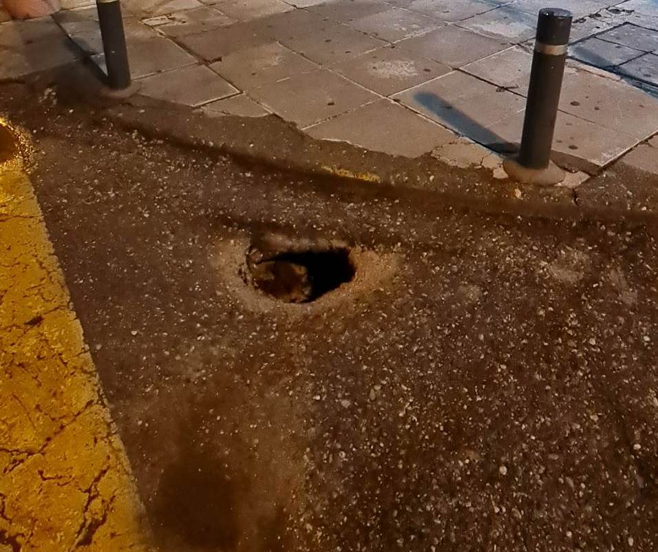 Αγρίνιο :Προσοχή λόγω υποχώρησης του υπεδάφους στην συμβολή των οδών Μακρή – Χ. Τρικούπη