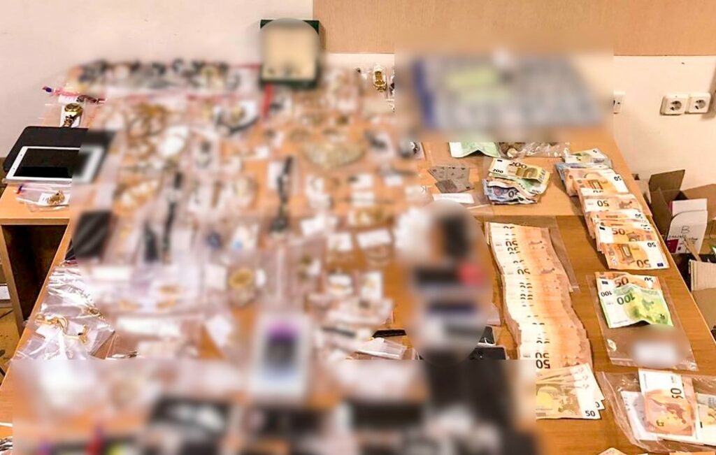 Πάνω από 620.000 ευρώ η λεία των Ρομά/την σπείρα εξάρθρωσε η Ασφάλεια Αγρινίου