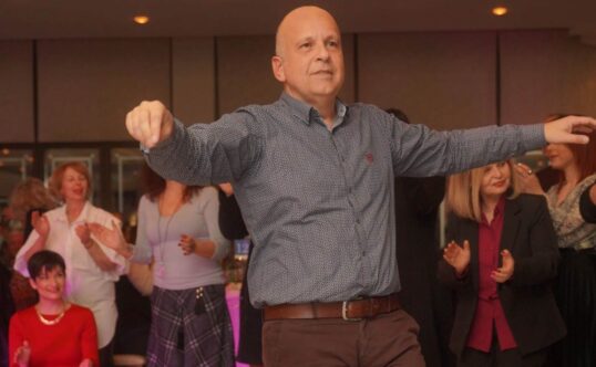 Το ζεϊμπέκικο που χόρεψε ο Σταύρος!