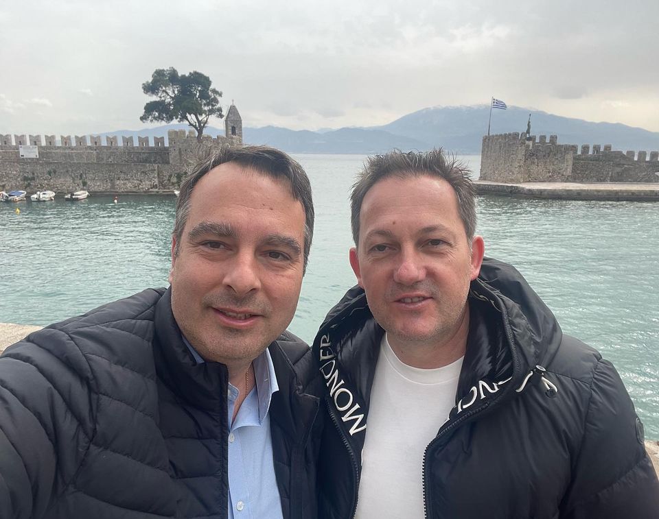 Στη Ναύπακτο ο Πέτσας-συναντήθηκε με Γκίζα και Παπαθανάση