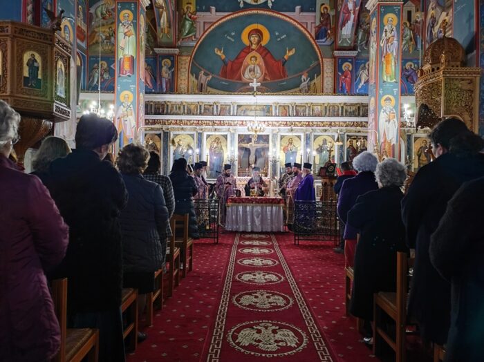 Το Μυστήριο του Ιερού Ευχελαίου στον Ιερό Ναό Αγίας Τριάδος Παναιτωλίου
