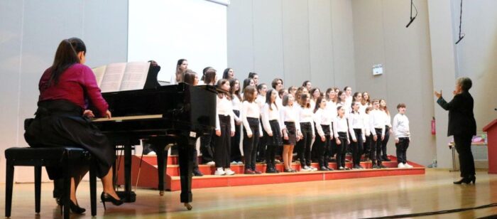 Αγρίνιο:Μια ανεπανάληπτη βραδιά με την Ακαδημαϊκή Χορωδία Νέων Αθηνών