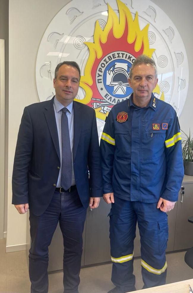 Συνάντηση Θανάση Παπαθανάση με τον Αρχηγό της Πυροσβεστικής Αντιστράτηγο Γιώργο Πουρναρά