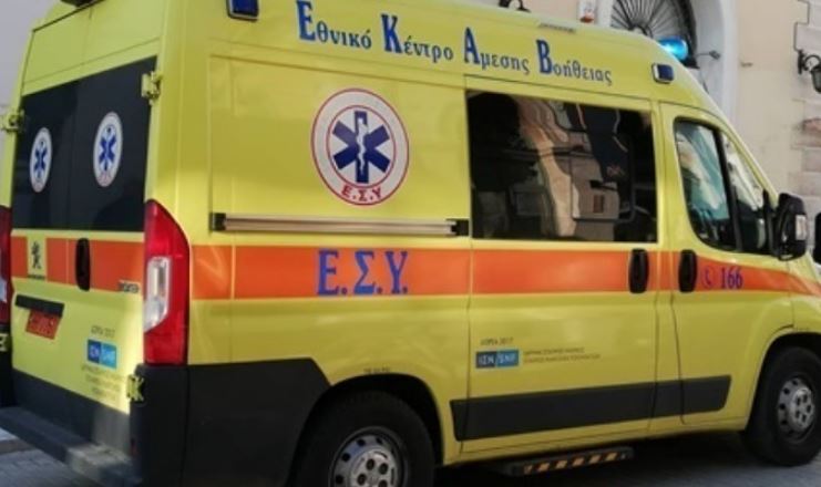 Αγρίνιο: Στο Νοσοκομείο γυναίκα μετά από παράσυρση στο κέντρο της πόλης από αυτοκίνητο