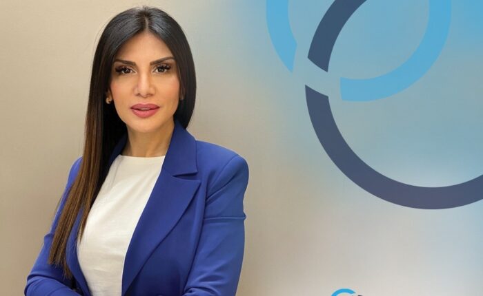 Η Βασιλική Τσίντζου έχει ιατρείο στο Αγρίνιο κατάγεται από το Αιτωλικό και είναι υποψήφια Βουλευτής Ανατολικής Αττικής