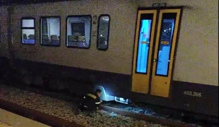 Συναγερμός στην Κινέτα: Συρμός του προαστιακού ακινητοποιήθηκε βγάζοντας καπνούς