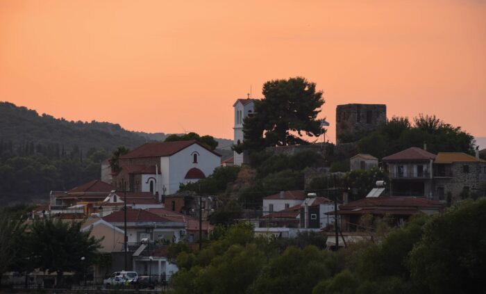 Ο Πύργος της Κατοχής   «Κούλια της Θεοδώρας ή της Κυρά Βασιλικής»