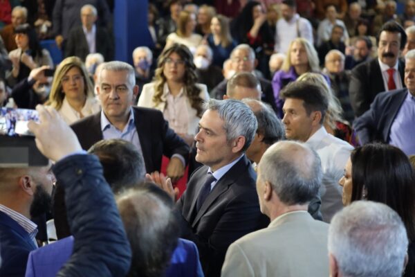 Συγκλονιστική σε όγκο και παλμό η ομιλία του Κώστα Καραγκούνη στην Αθήνα