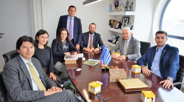 Συνάντηση του Νεκτάριου Φαρμάκη με την Πρέσβη της Σλοβενίας στην Ελλάδα