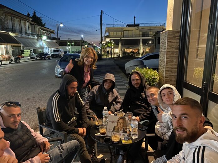 Συνομίλησε με δεκάδες πολίτες και στο Καινούργιο η Σταρακά. Σήμερα στο Μεσολόγγι.