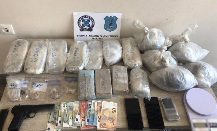Δυτ.Ελλάδα: Πάνω από 210 χιλιάδες ευρώ η αξία των ναρκωτικών που βρέθηκαν κρυμμένα σε βαρέλι