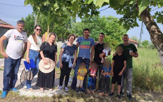 Ρομά του Αγρινίου ενημερώθηκαν για τα Voucher για βρεφονηπιακούς –παιδικούς σταθμούς και τους εμβολιασμούς