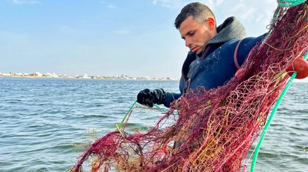 Σοκ για ψαρά/βρήκε στα δίχτυα του νεκρό μωρό – Σε τρεις μέρες «έπιασε» 15 πτώματα μεταναστών