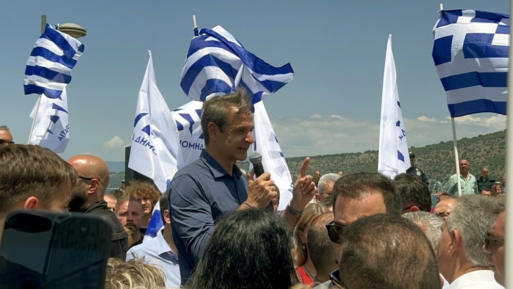 Μητσοτάκης σε Αμφιλοχία : Δέσμευσή μας η αύξηση των αποδοχών και η μείωση φόρων