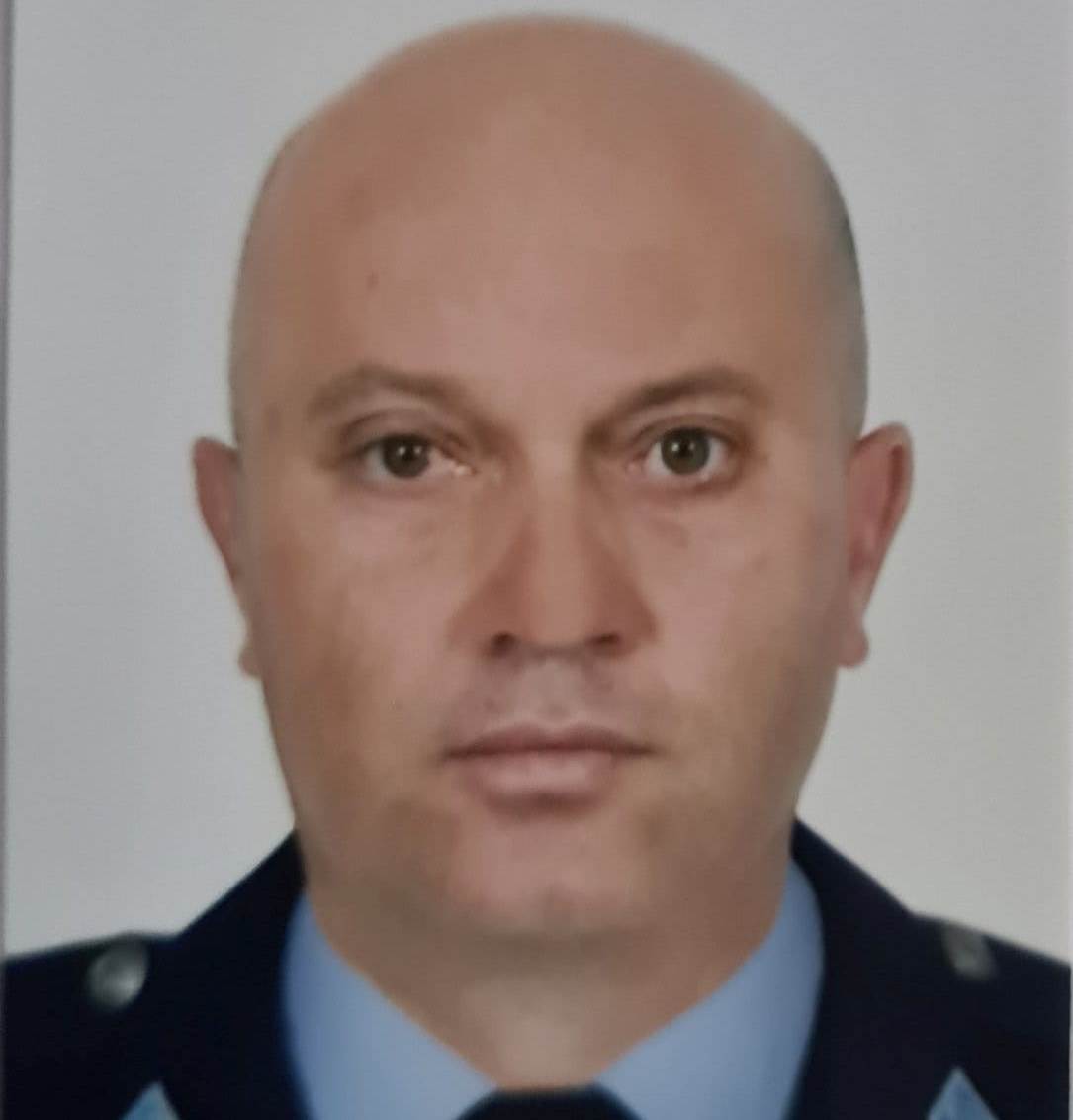 Θρήνος στο Θέρμο για τον τραγικό θάνατο του 45χρονου αστυνομικού από ηλεκτροπληξία