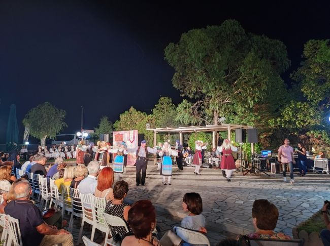 Μεσολόγγι:Χορευτική Παράσταση με τίτλο: «Τα ξένα λόγια μην ακούς μον’ την καρδιά σου ρώτα»