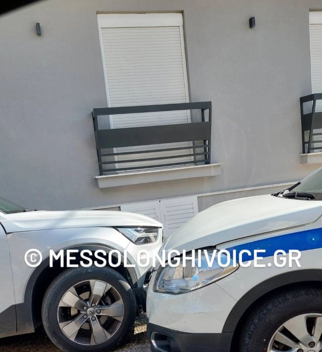 Τροχαίο με περιπολικό της ΕΛ.ΑΣ. στο κέντρο του Μεσολογγίου