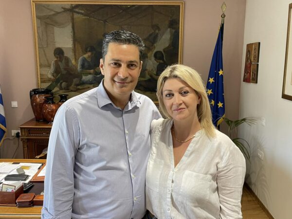 Υποψήφια με τον Γιώργο Παπαναστασίου  η Έρη Σαμψώνα