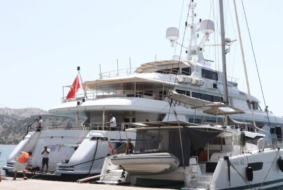 Ο εφοπλιστής Βενιαμης στον Αστακό