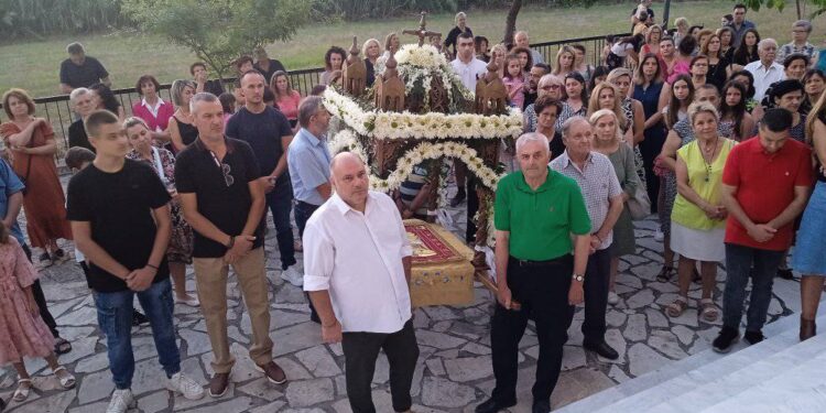 Με λαμπρότητα τελέστηκε στο Δοκίμη Αγρινίου ο εσπερινός της εορτής της Κοίμησης Θεοτόκου.