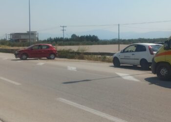 Στράτο Αγρινίου:γυναίκα έχασε τον έλεγχο του ιχ και προσέκρουσε σε μπάρες