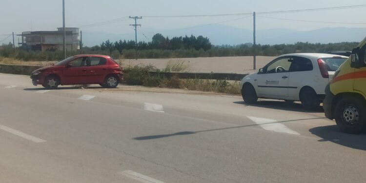 Στράτο Αγρινίου:γυναίκα έχασε τον έλεγχο του ιχ και προσέκρουσε σε  μπάρες